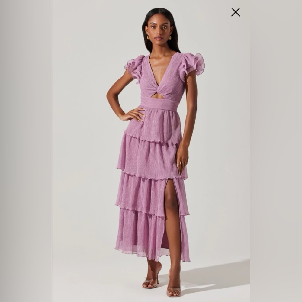 ASTR EMPORIA TIERED TULLE MIDI DRESS